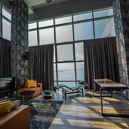 Panoramic Seaview Maritime Suites